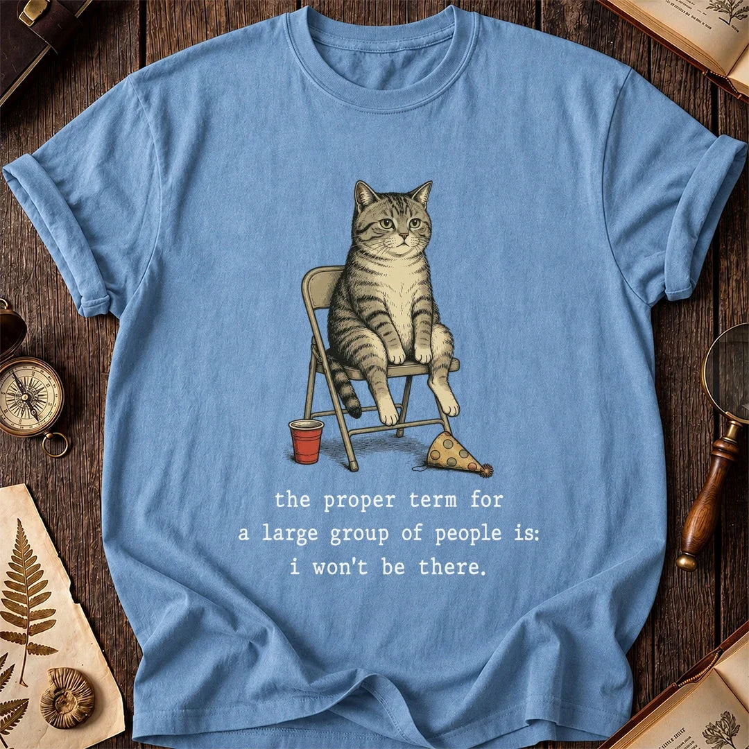 Crowd Avoiding Cat T-Shirt product image 4